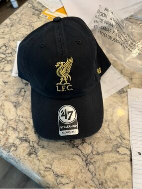 Liverpool 47 black hat nwt